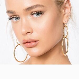 Vanessa Mooney Gold Hoop Earrings Classic Design